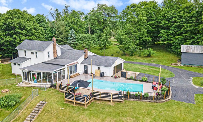 Bradley House | Otsego Château Sanctuary - Pool/Guest House/Event Venue/Pond/Fire Pit