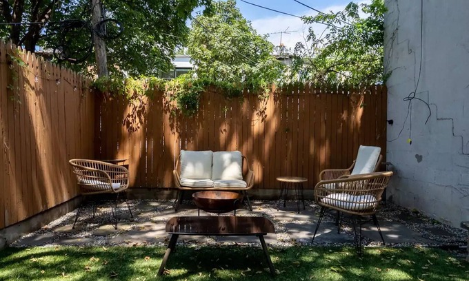 Crown Heights House | Our Brooklyn House - Luxury 4 bedroom w/ Backyard