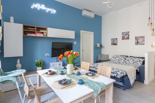 Abbadesse Apartment | OurJoy Condo, free parking, AC, strong WiFi - M Gioia47, Central Station, Porta Nuova, Milan