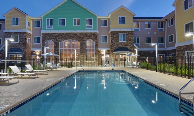 Lakeland Condo | Outdoor Pool. Private Suite Perfect for Groups!