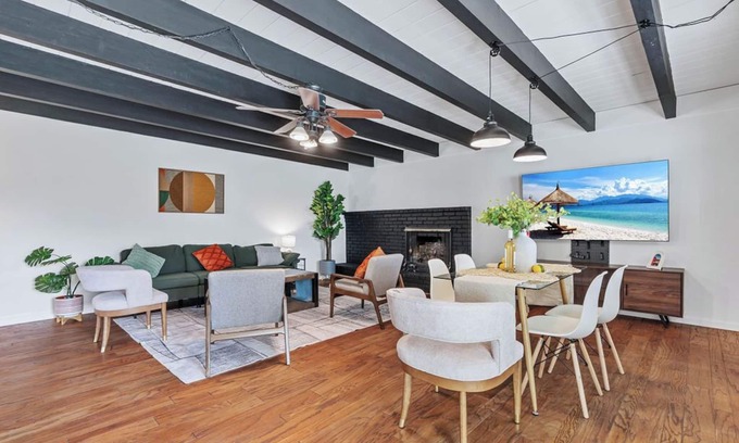 Northwest Anaheim House | Outstanding Home for Family Close to Disneyland