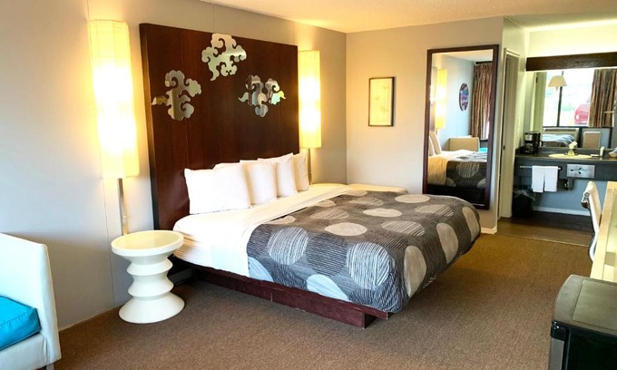 Ozark Hotel | Oxford Inn