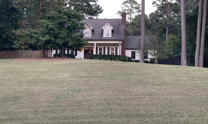 Country Club House | Oxford Weekender Special - Close to Campus and Square