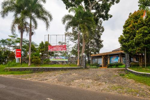Cikidang Hotel | OYO 2278 Cikidang Hunting Resort