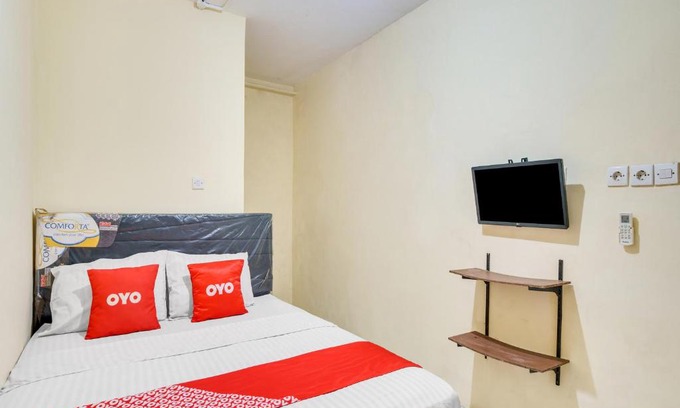 East Jakarta Hotel | OYO 591 Mn Residence Syariah