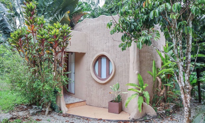 Sai Daeng Hotel | OYO 742 View Pruksa Resort