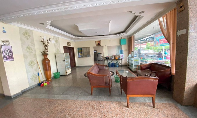 Batam Hotel | OYO 92702 Minang Jaya