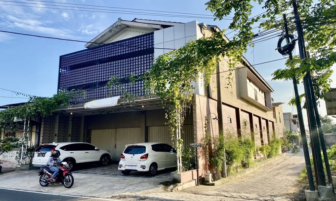 Klaten Selatan Hotel | OYO 93838 Delia Inn Syariah