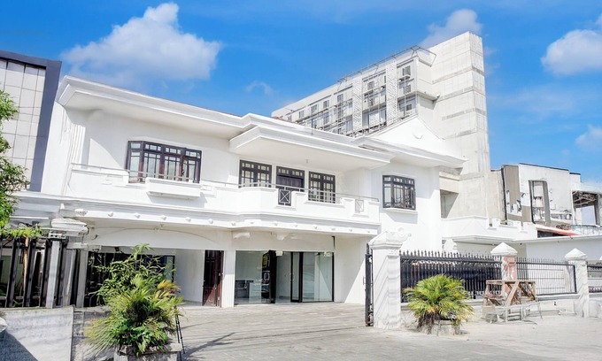 Medan Hotel | OYO 94579 Sm Raja Guest House