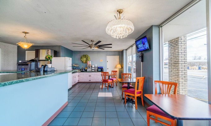 Mountain View Hotel | Ozark Junction mountain view by OYO