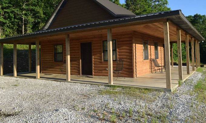 Pelsor Cabin | Ozark Mountain Trails Cabin Located at Sand Gap, Arkansas.