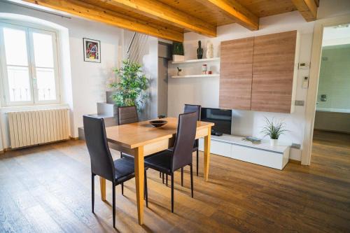 Citta Bassa Apartment | P&P Suite Tiraboschi