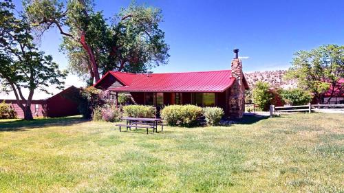 Spanish Valley House | Pack Creek ~ Farm House