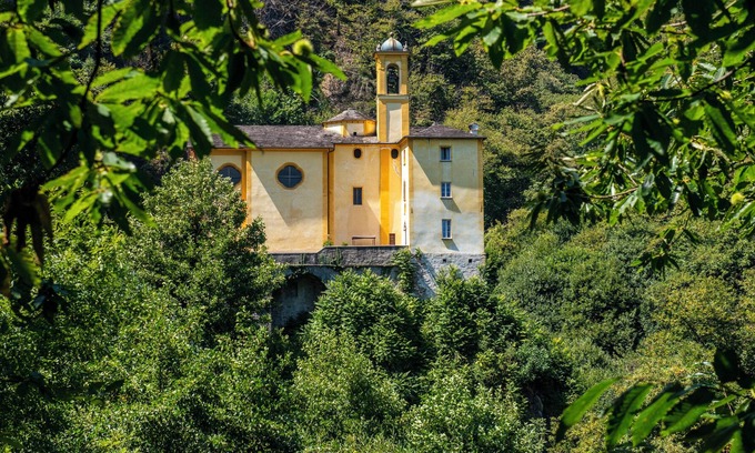 Brissago Villa | Palazzo Sacro Monte - Brissago Experience