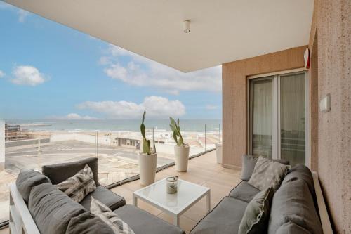 Palo del Colle Apartment | Palazzo Verdi - Seafront Luxe Retreat