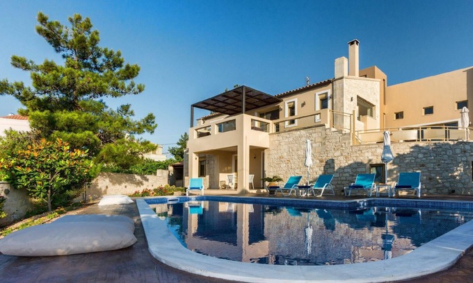 Roussospiti House | Palladio Villa