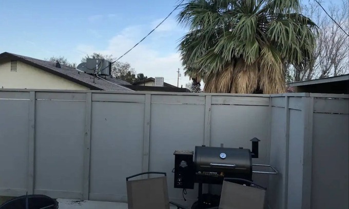 Palm Springs House | Palm springs home with san jacinto mountain views 10 min drive to downtown