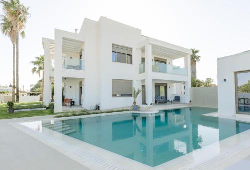 Kourouta Hotel | Palm View Suites