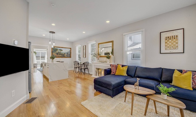 Princeton Condo | Palmer Square 1BR w/Private Patio