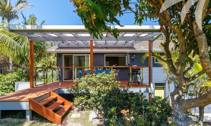 Blueys Beach House | Palms House