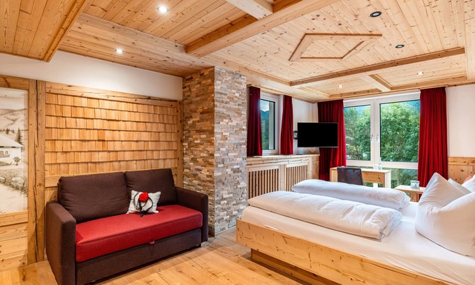 Buehlertal Apartment | Panorama Nature Room 'Heimat' with Mountain View, Wi-Fi and Air Conditioning
