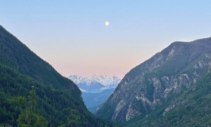 Valtournenche Apartment | Panoramic Attic in the Heart of Valtournenche – Ideal for Families & Friends