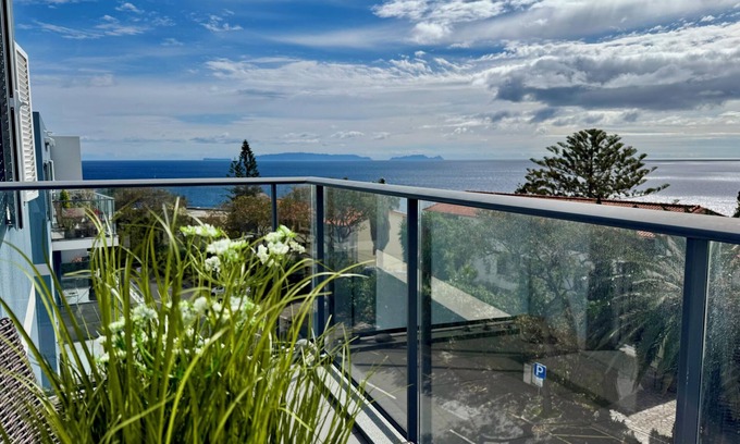 Madeira Island Apartment | Panoramic Sea View - Elegance & Serenity in Madeira