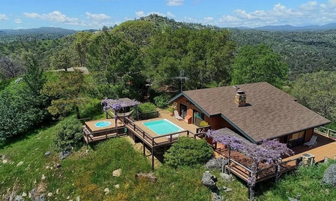 Mariposa Cabin | Panoramic view Cabin on 122 acre ranch with private pool and hot tub