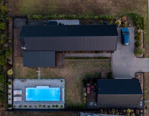 Wharekaho House | Paradise by Simpsons beach