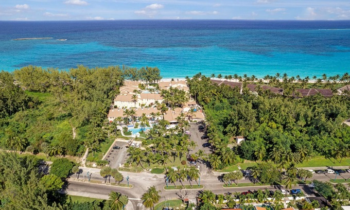 Paradise Island Villa | Paradise Island 9A-Sunrise Beach Club-Beachfront-Safe Haven Villa Del Mar