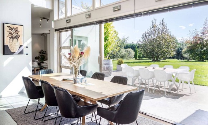 Martinborough House | Paradise on Campbell, Martinborough