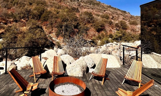 Three Rivers RV Rental | Paradise Ranch Inn - Lucky Tent
