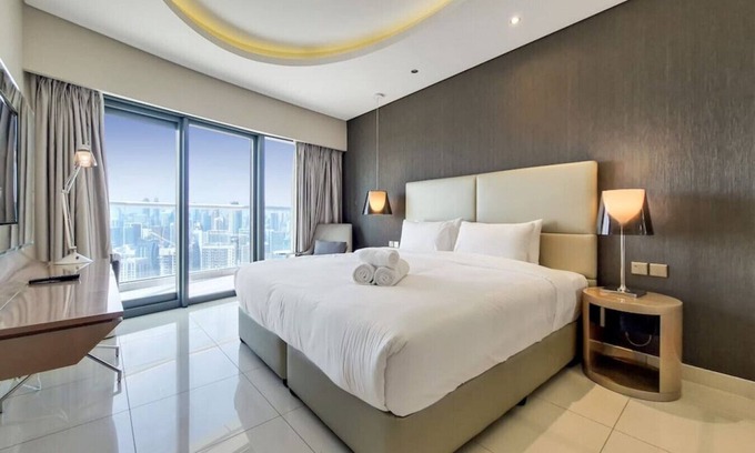 Business Bay Apartment | Paramount Luxe 3 Bed Stunning View & Infinity Pool