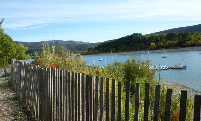 Les Salles-sur-Verdon Cottage | Parc Régional du Verdon. Location Proche du Lac de Sainte Croix