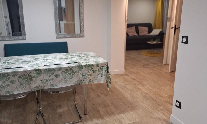 Villeparisis House | PARIS DISNEYLAND- ASTERIX- PARC EXPO VILLEPINTE- CDG AIRPORT