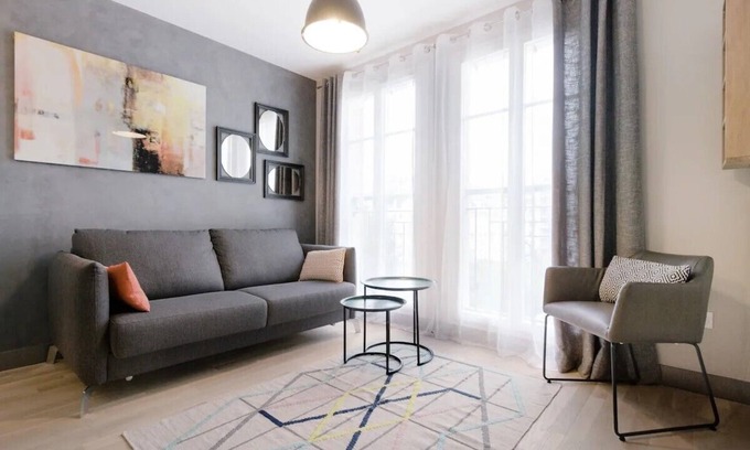 Parc Sud Apartment | Paris-La Défense-Puteaux-Parking-Mobility lease