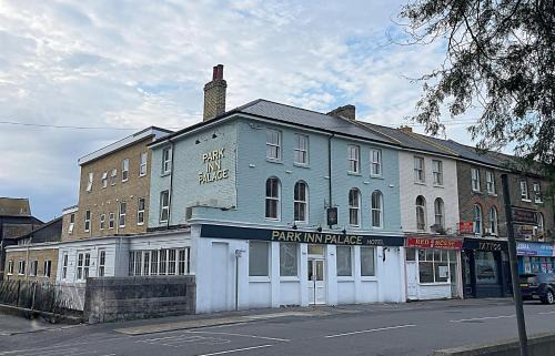 Dover Hotel | Park Inn Palace