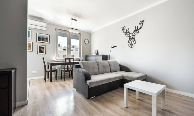 Nowa Praga Apartment | Park Praski Comfy Apartment