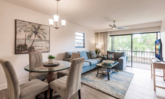 Park Shore Apartment | Park Shore Resort 2nd Floor BLDG J #254