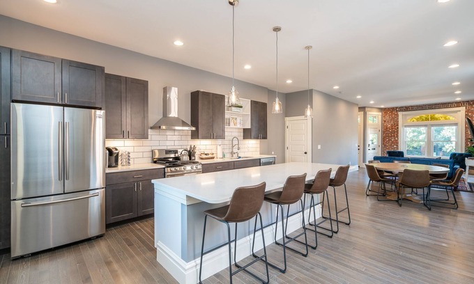 Central West End House | Parkside Comfort | JZ Vacation Rentals