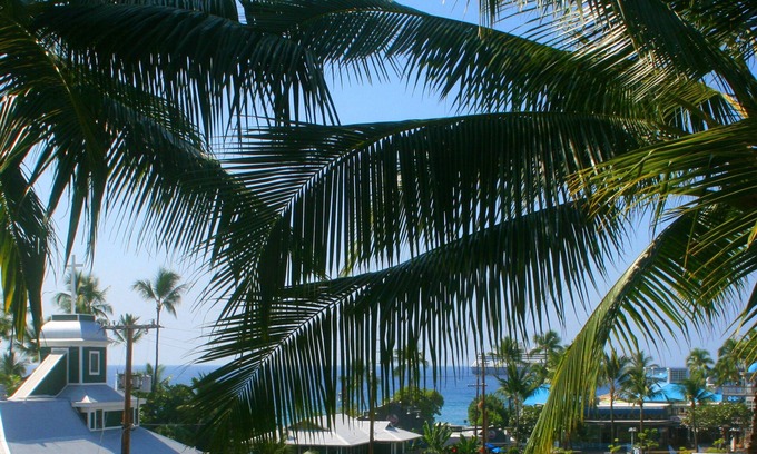 Historic Kailua Village Condo | Partial Ocean View Condo in Center of Kailua Kona