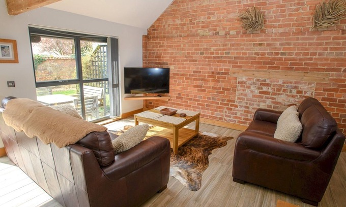 Market Rasen House | Pass the Keys | Hemmel Barn - Ideal Family Getaway
