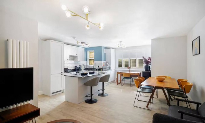 Gospel Oak Apartment | Pass the Keys | Stylish and modern apartment in Hampstead