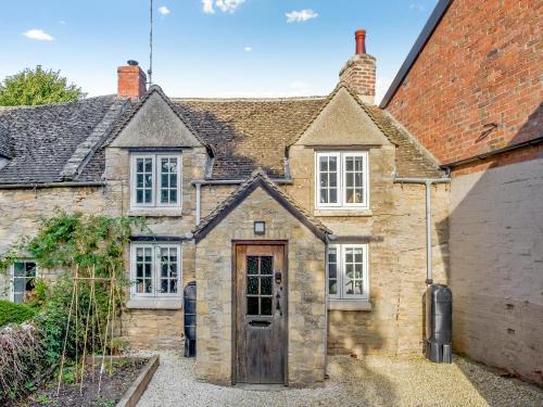 Milton-under-Wychwood House | Patience Cottage