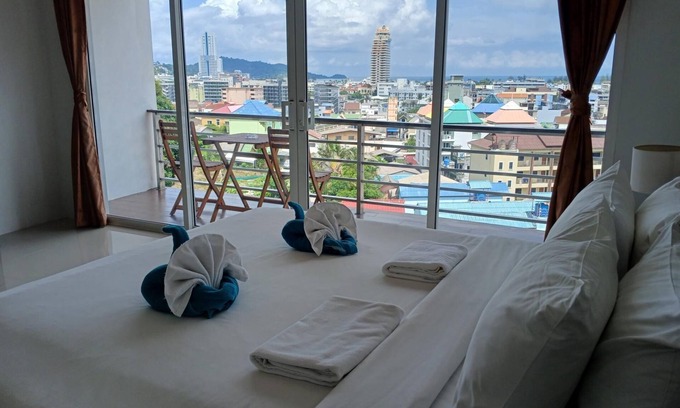 Patong Apartment | Patong sea view studio- condo with pool, parking