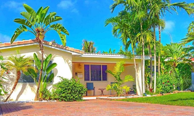 Poinsettia Heights House | Paul's Heated Above Ground Pool Pad (w/ Custom Sun Deck) - 3BR/2BA