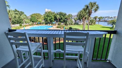 Fort Walton Beach House | PB B205 - Cozy Bay Studio With Optional Boat Slip