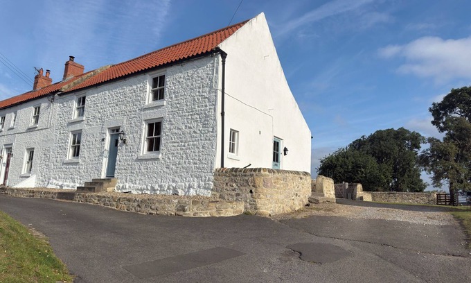 Headlam Cottage | PEACE COTTAGE, pet friendly, character holiday cottage in Gainford