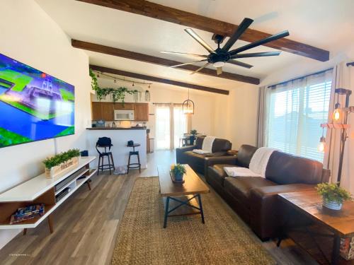 Yuma House | Peaceful, 3BR+King Home W/BBQ, Fire Pit & Huge TV!