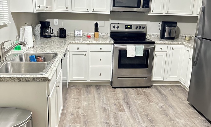 Summit Station Bed & Breakfast | Peaceful 4-bedroom house in charming Columbus